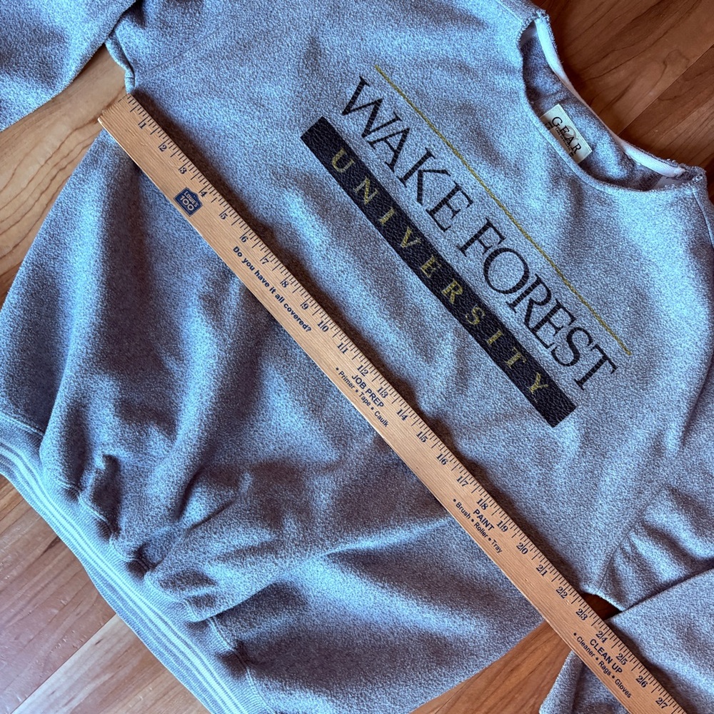 Gray Wake Forest University Men's Sweatshirt Medium - Picture 5 of 6